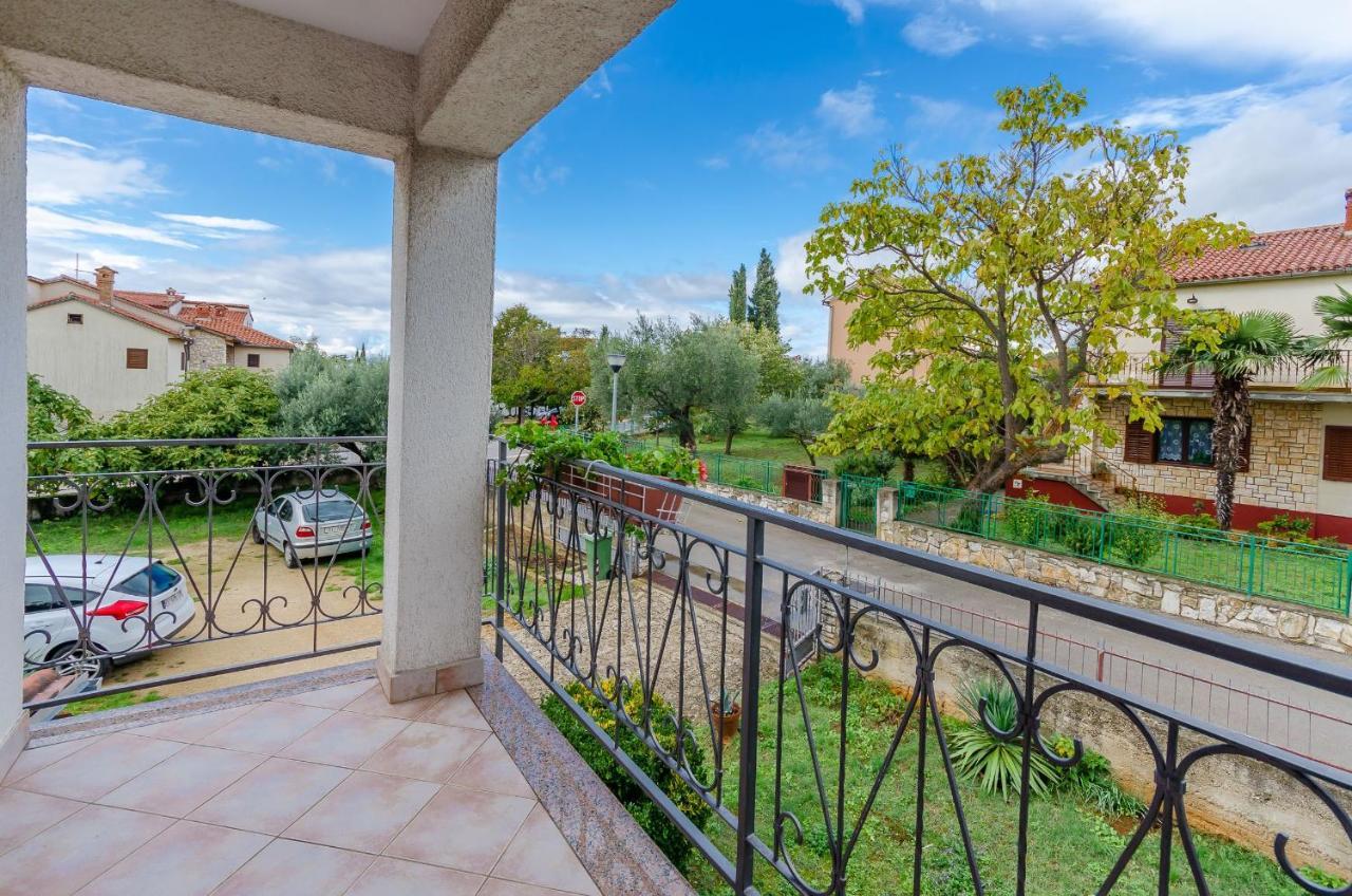 Apartment Zdenko Rovinj Bagian luar foto