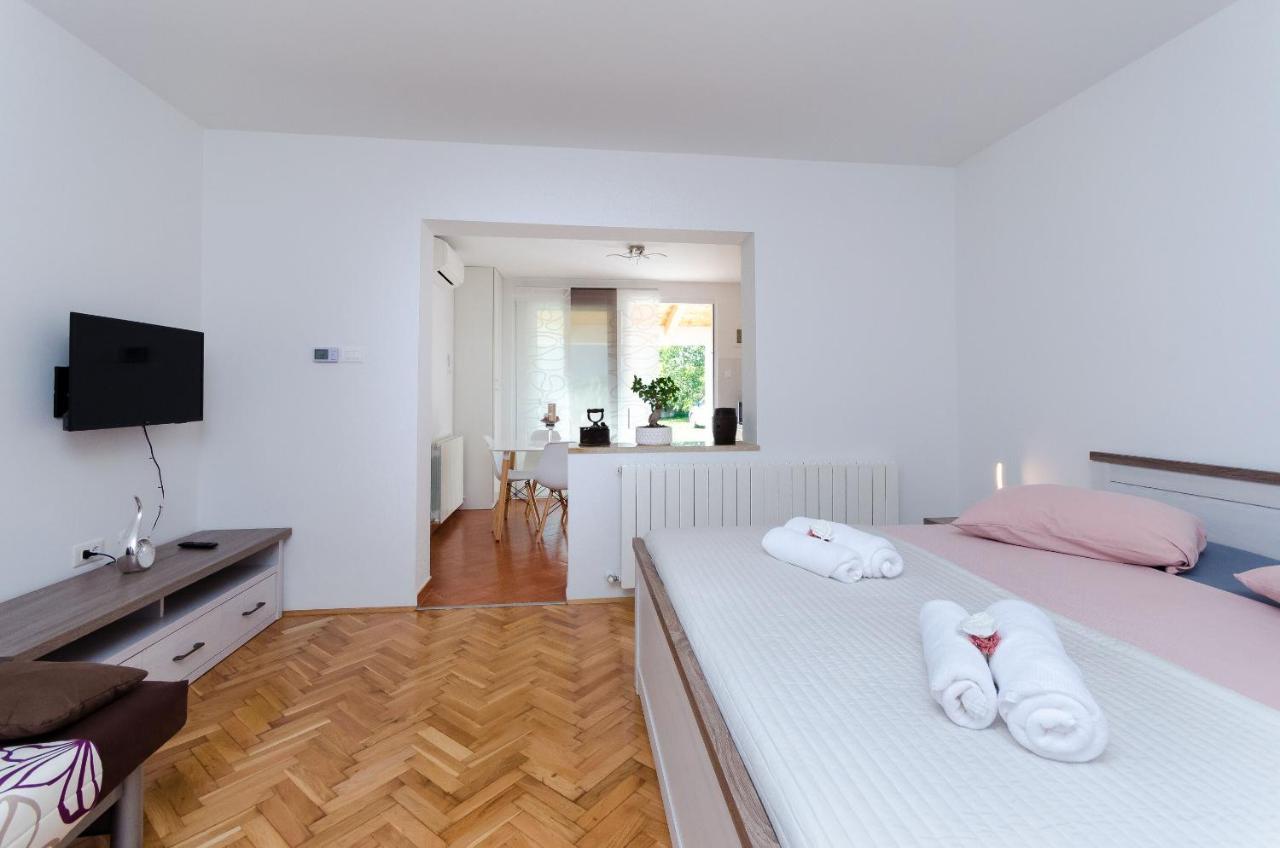 Apartment Zdenko Rovinj Bagian luar foto