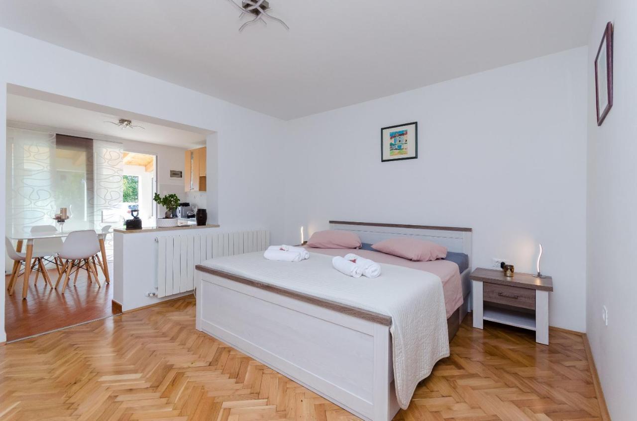 Apartment Zdenko Rovinj Bagian luar foto