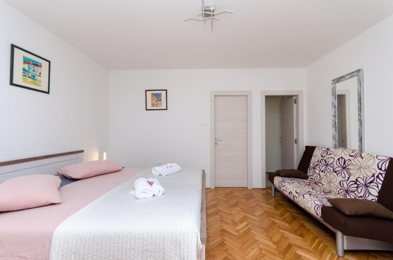Apartment Zdenko Rovinj Bagian luar foto